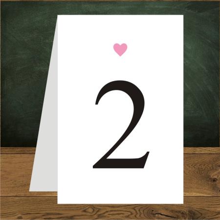 Numerek na stół - różowe serduszko mini